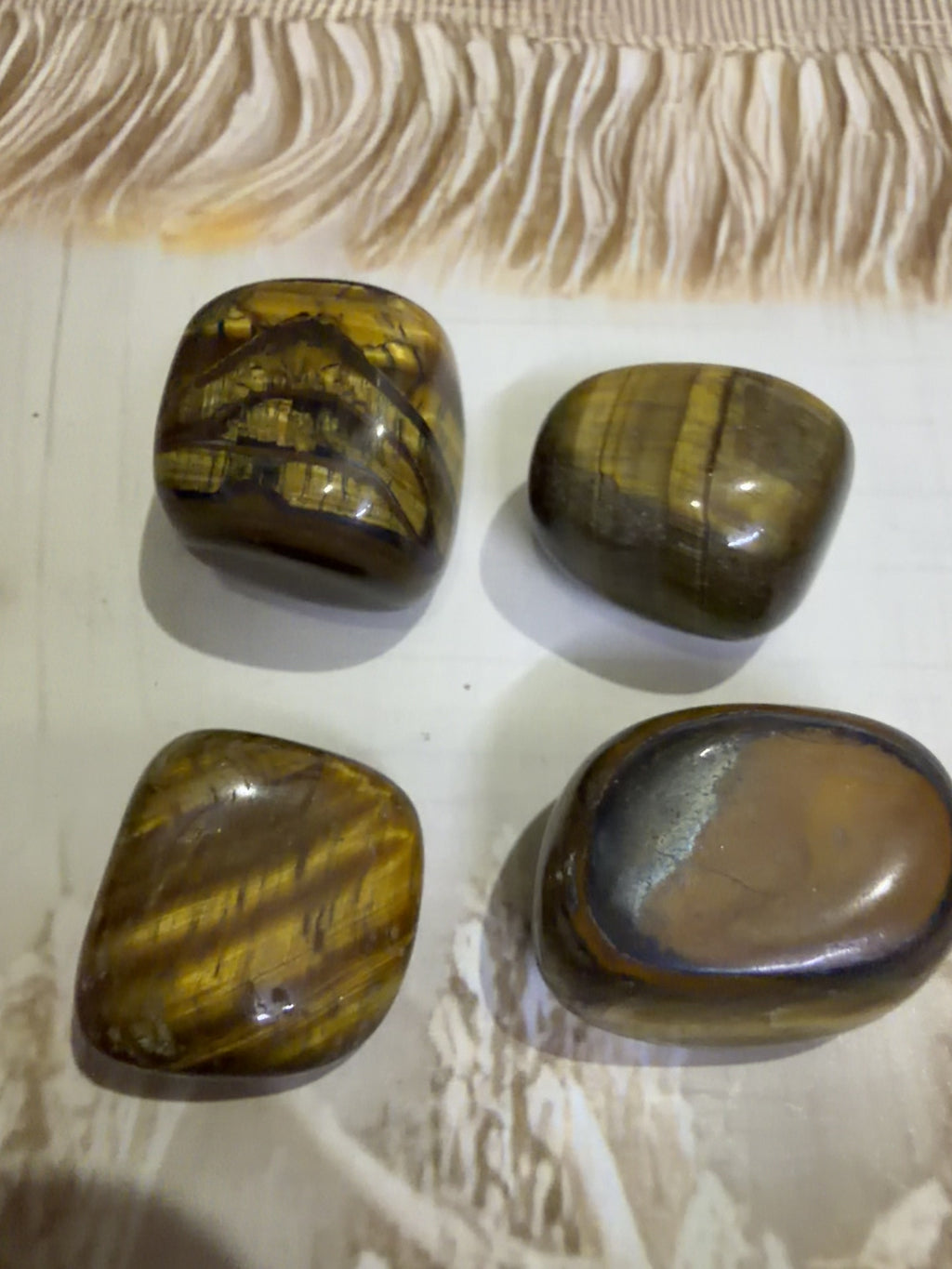 Tiger Eye Tumble Stone – Natural Crystal for Confidence & Protection