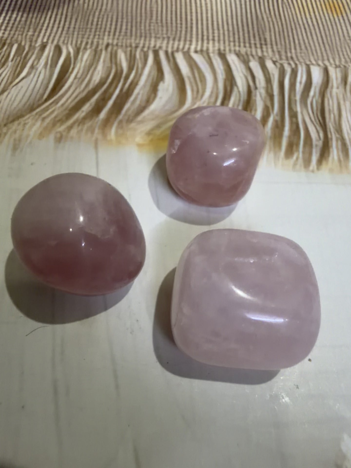Rose Quartz Tumble Stone – Natural Polished Crystal for Love & Emotional Healing